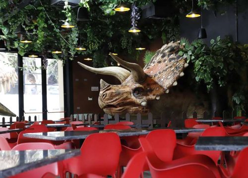 Interior restaurante Jurásico cafam