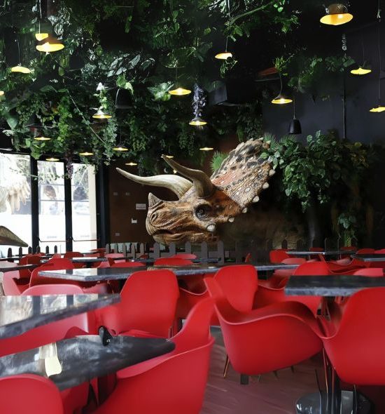 RESTAURANTE JURASICO cerca a melgar living gardens